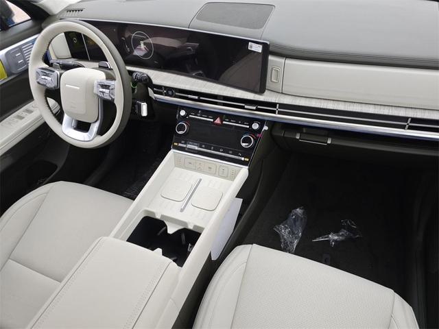Photo of 2025 Green Hyundai SANTA FE