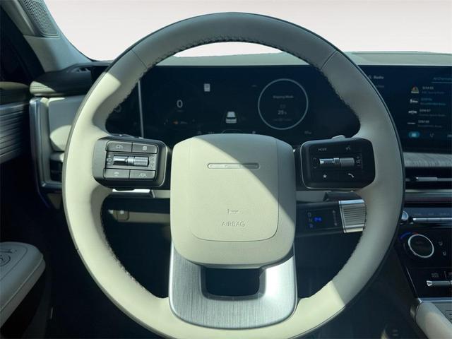 Photo of 2025 Phantom Black Hyundai SANTA FE