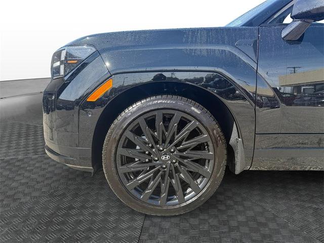 Photo of 2025 Phantom Black Hyundai SANTA FE
