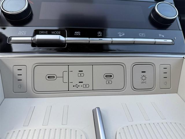 Photo of 2025 Phantom Black Hyundai SANTA FE
