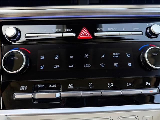 Photo of 2025 Phantom Black Hyundai SANTA FE