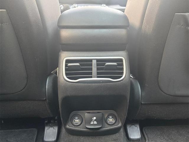 Photo of 2022 Quartz White Hyundai SANTA FE HEV