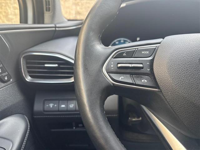 Photo of 2022 Quartz White Hyundai SANTA FE HEV
