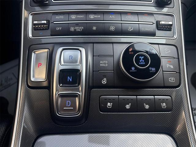 Photo of 2022 Quartz White Hyundai SANTA FE HEV