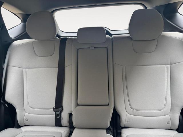 Photo of 2025 Shimmering Silver Hyundai TUCSON