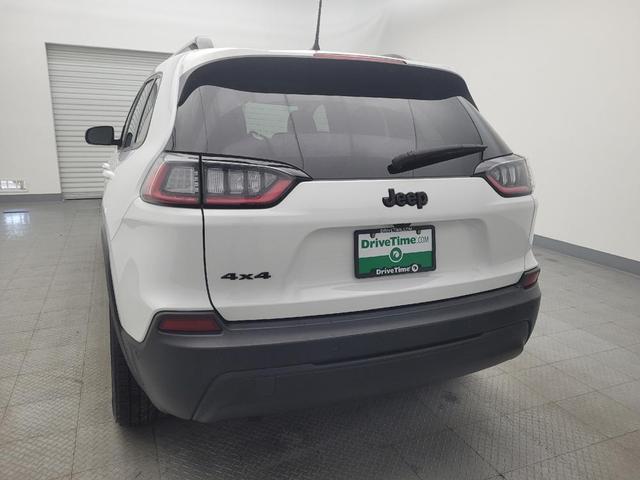 Photo of 2023 Bright White Clearcoat Jeep Cherokee