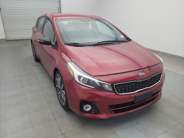 Photo of 2017 Currant Red Kia Forte