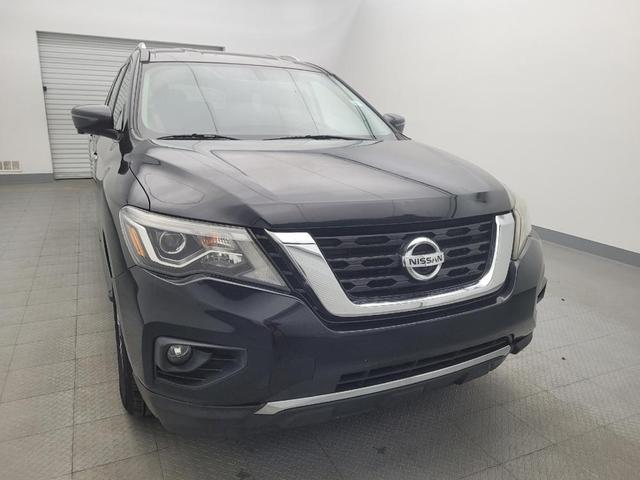 Photo of 2020 Magnetic Black Pearl Nissan Pathfinder