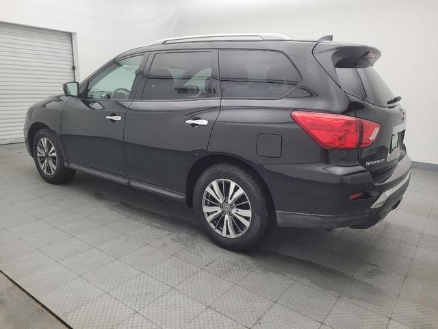Photo of 2020 Magnetic Black Pearl Nissan Pathfinder