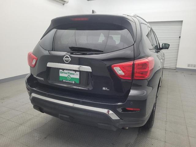 Photo of 2020 Magnetic Black Pearl Nissan Pathfinder