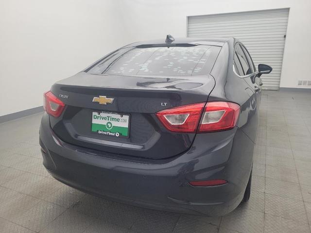 Photo of 2018 Gray Chevrolet Cruze