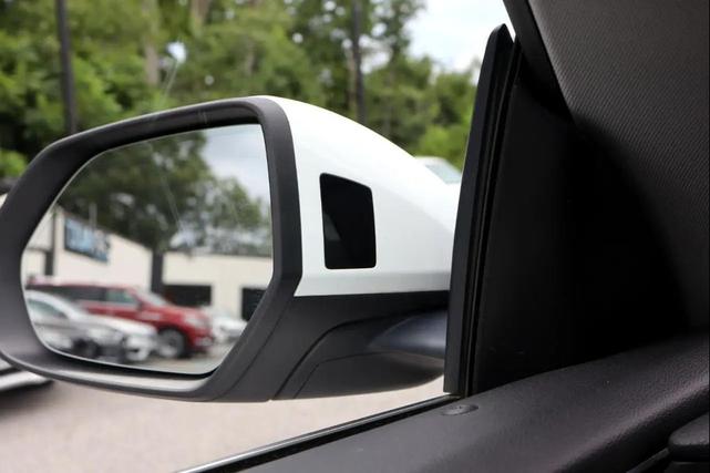Photo of 2019 Carrara White Audi Q8