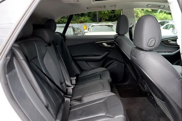 Photo of 2019 Carrara White Audi Q8