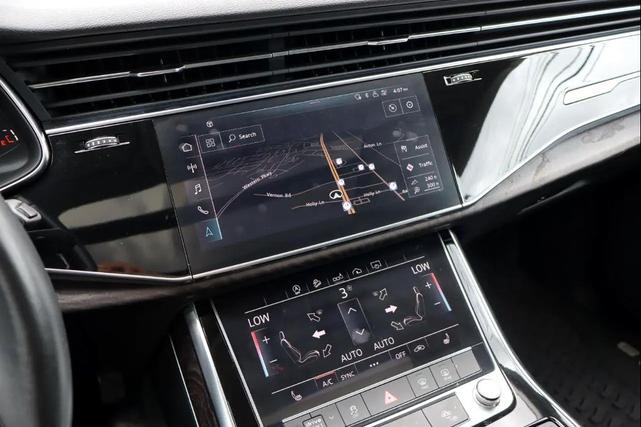Photo of 2019 Carrara White Audi Q8