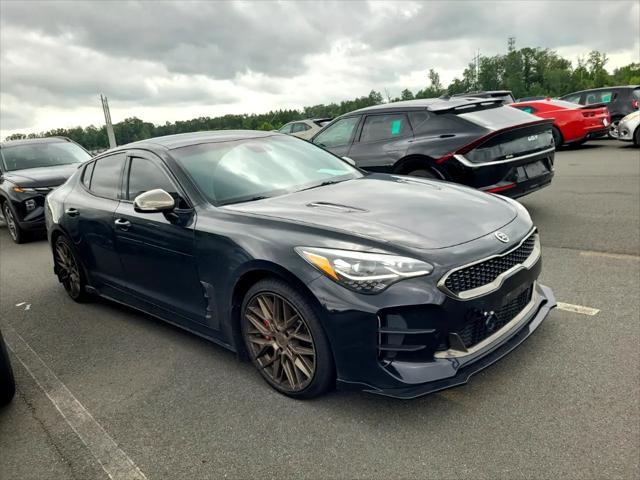 Photo of 2019 Aurora Black Kia Stinger