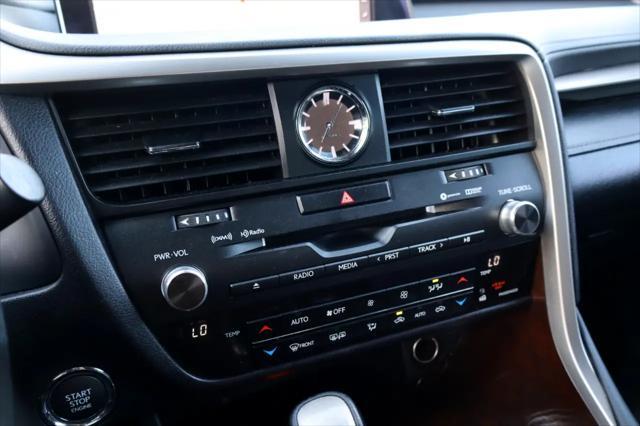 Photo of 2017 SILVER Lexus RX 350