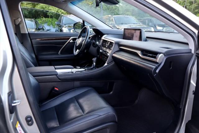 Photo of 2017 SILVER Lexus RX 350