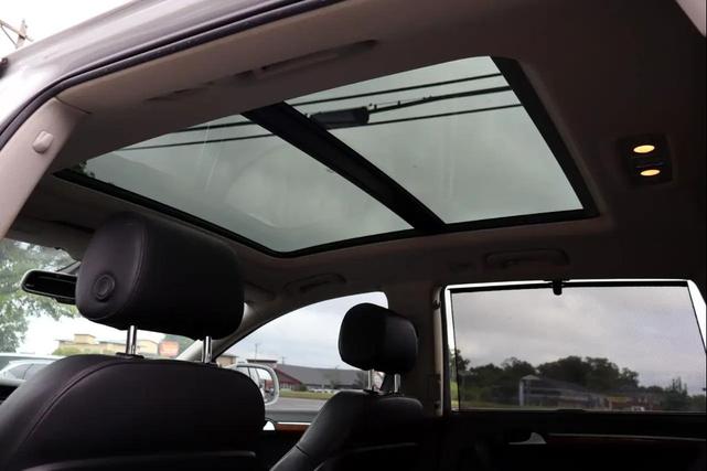 Photo of 2015 WHITE Audi Q7