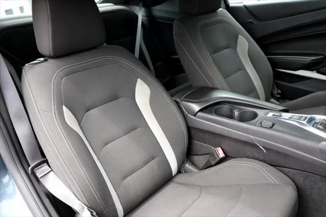 Photo of 2019 GRAY Chevrolet Camaro