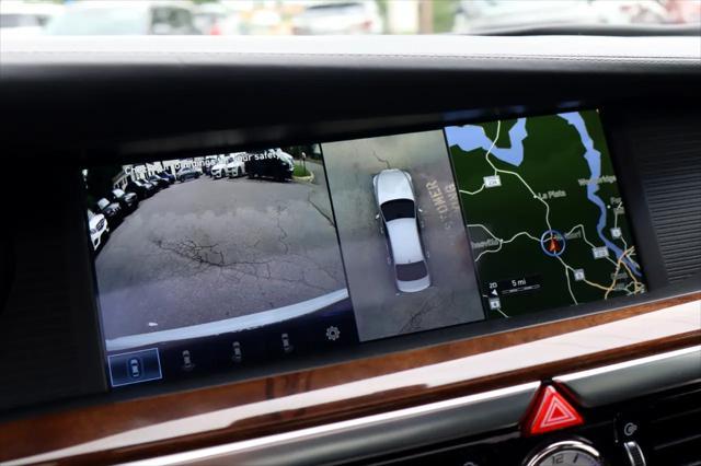 Photo of 2017 Casablanca White Genesis G90