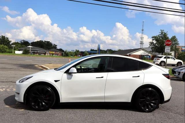 Photo of 2022 Pearl White Multi-Coat Tesla Model Y