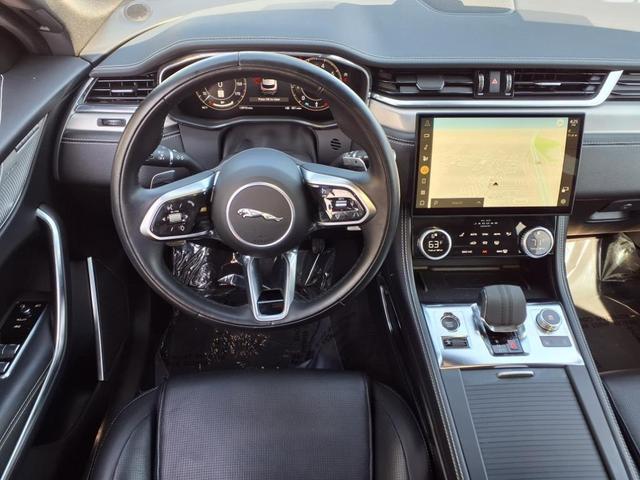 Photo of 2024 Fuji White Jaguar F-PACE