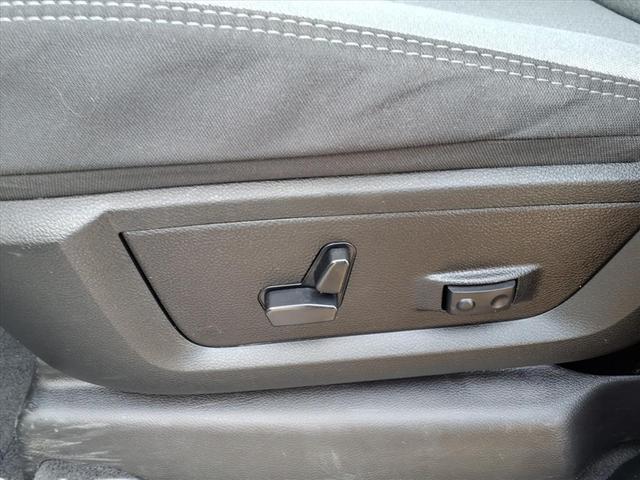 Photo of 2024 Bright White Clearcoat RAM 3500