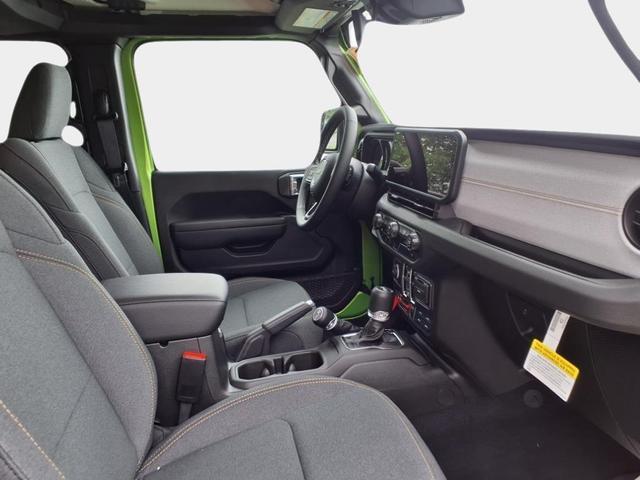 Photo of 2025 Mojito Clearcoat Jeep Wrangler