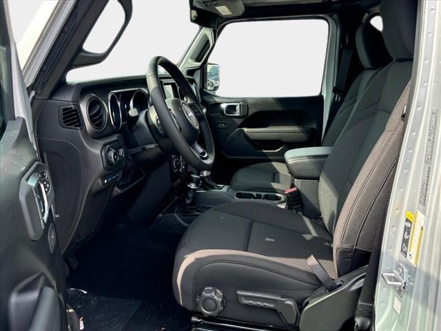 Photo of 2023 Silver Zynith Clearcoat Jeep Wrangler 4xe