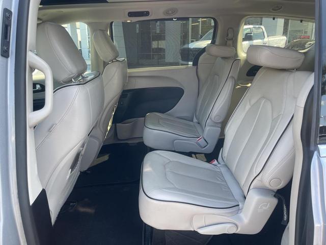 Photo of 2021 Billet Silver Metallic Clearcoat Chrysler Pacifica