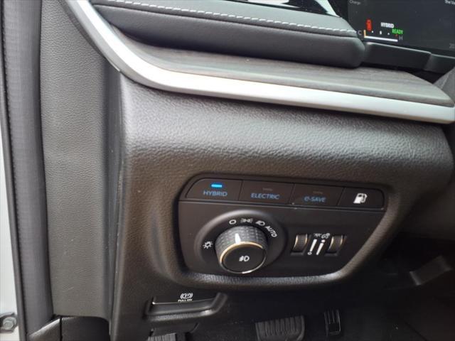 Photo of 2024 Silver Zynith Jeep Grand Cherokee 4xe