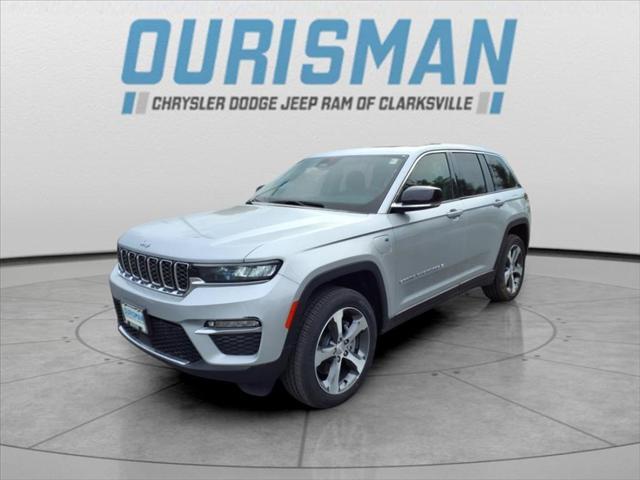 Photo of 2024 Silver Zynith Jeep Grand Cherokee 4xe