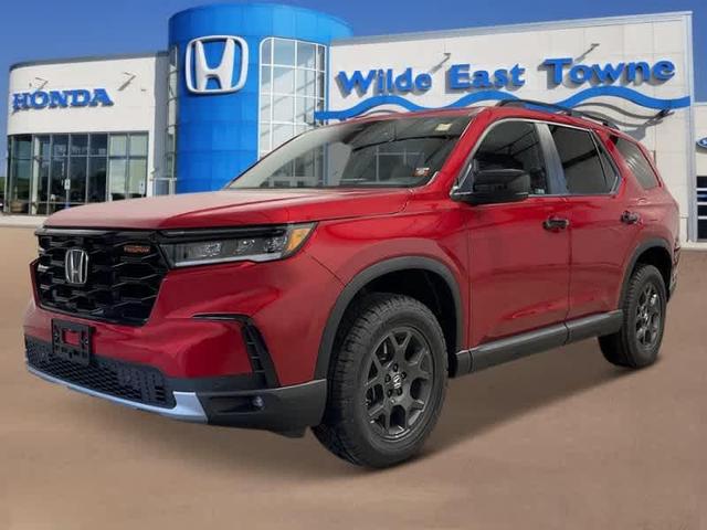 Photo of 2025 Radiant Red Metallic II Honda Pilot