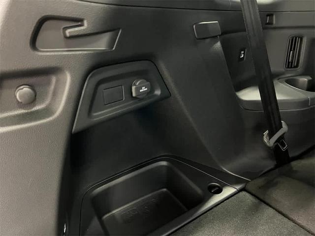 Photo of 2025 Radiant Red Metallic II Honda Pilot