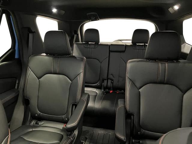 Photo of 2025 Radiant Red Metallic II Honda Pilot