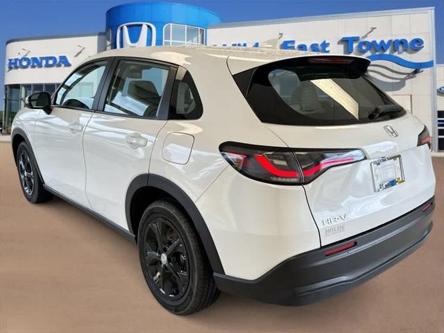 Photo of 2025 Platinum White Pearl Honda HR-V