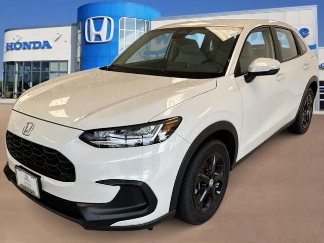 Photo of 2025 Platinum White Pearl Honda HR-V