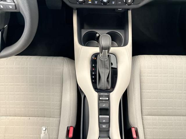 Photo of 2025 Platinum White Pearl Honda HR-V