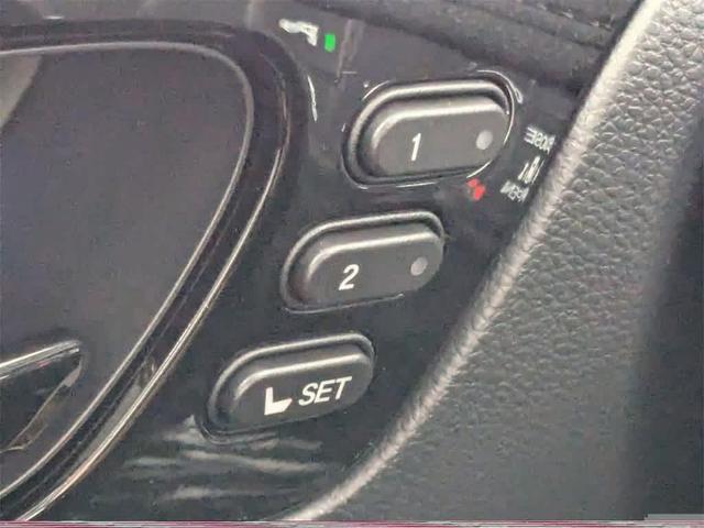 Photo of 2025 Crystal Black Pearl Honda Odyssey