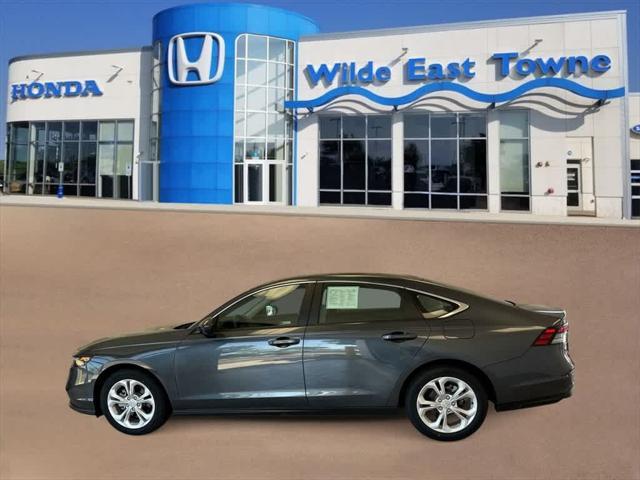 Photo of 2025 Meteorite Gray Metallic Honda Accord