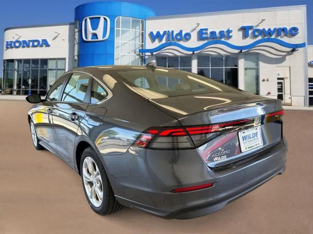 Photo of 2025 Meteorite Gray Metallic Honda Accord