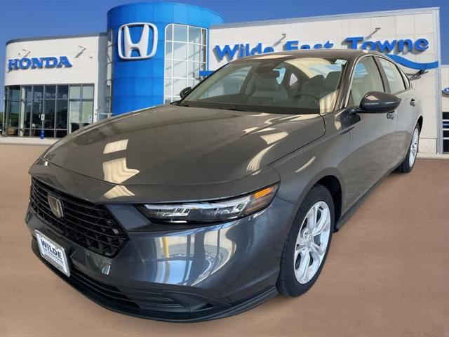 Photo of 2025 Meteorite Gray Metallic Honda Accord