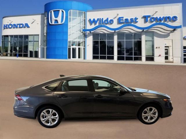 Photo of 2025 Meteorite Gray Metallic Honda Accord