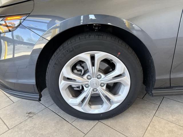 Photo of 2025 Meteorite Gray Metallic Honda Accord