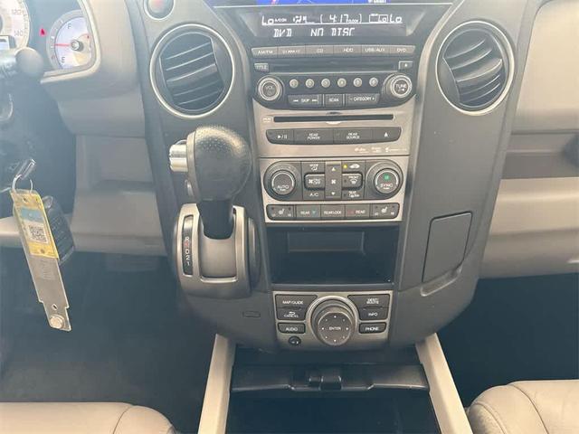 Photo of 2013 Obsidian Blue Pearl Honda Pilot