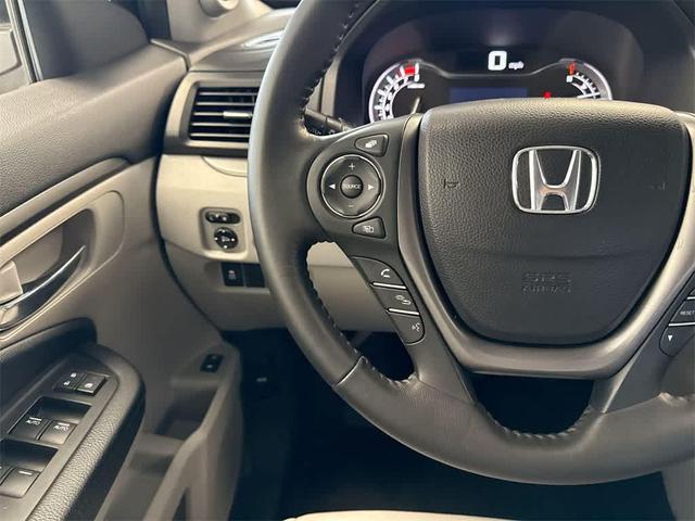 Photo of 2018 Black Honda Pilot