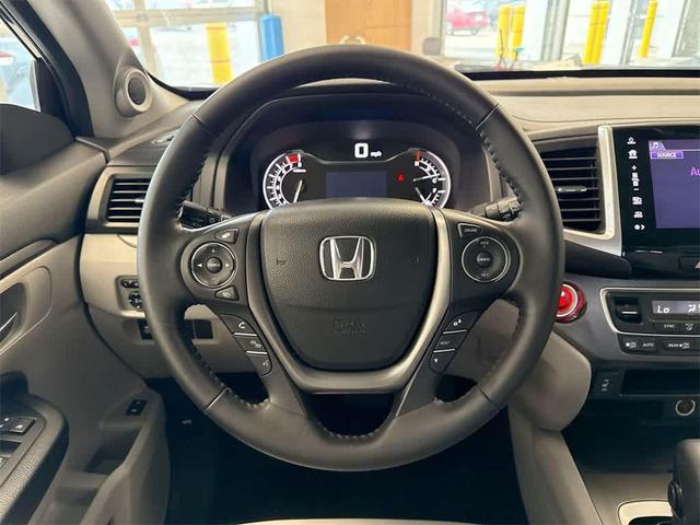 Photo of 2018 Black Honda Pilot