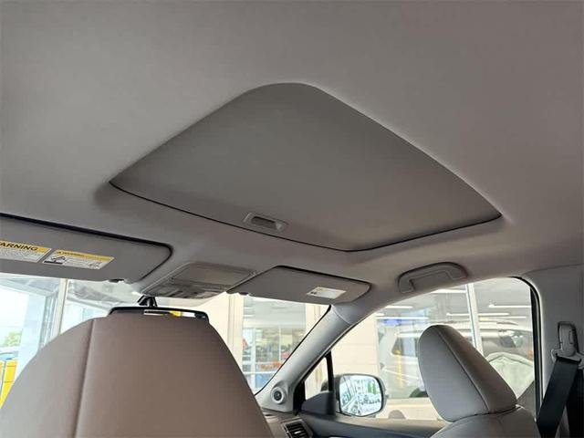 Photo of 2018 Black Honda Pilot