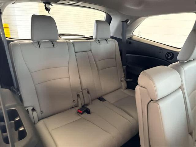 Photo of 2018 Black Honda Pilot