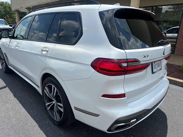 Photo of 2021 White BMW X7